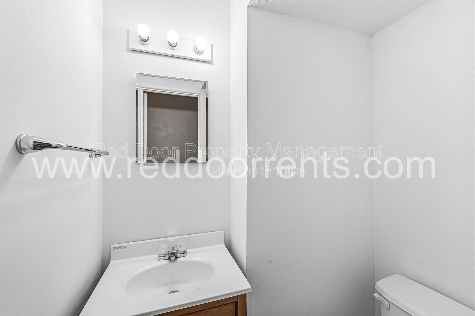 Charming 3-Bedroom Home in a Quiet Neighborhood - Appliances Included! property image