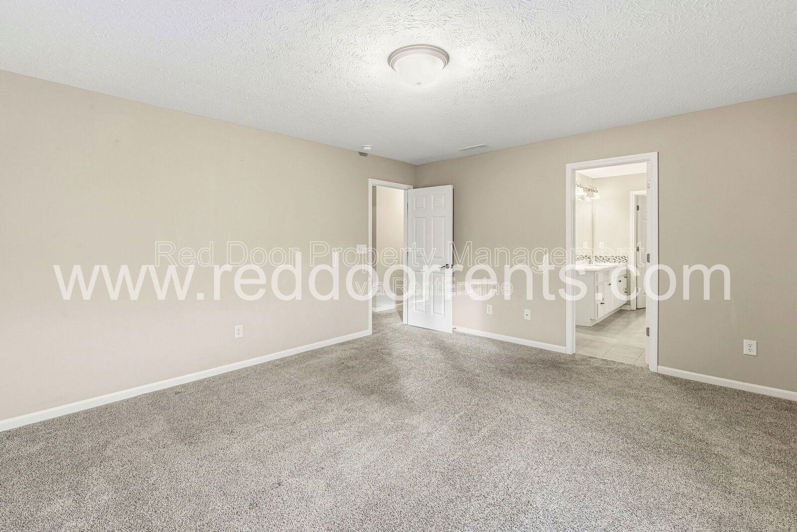 ✨ Two-Year Lease Advantage ✨ Stunning 5‑Bedroom Family Home in Vibrant Brownsburg Community property image