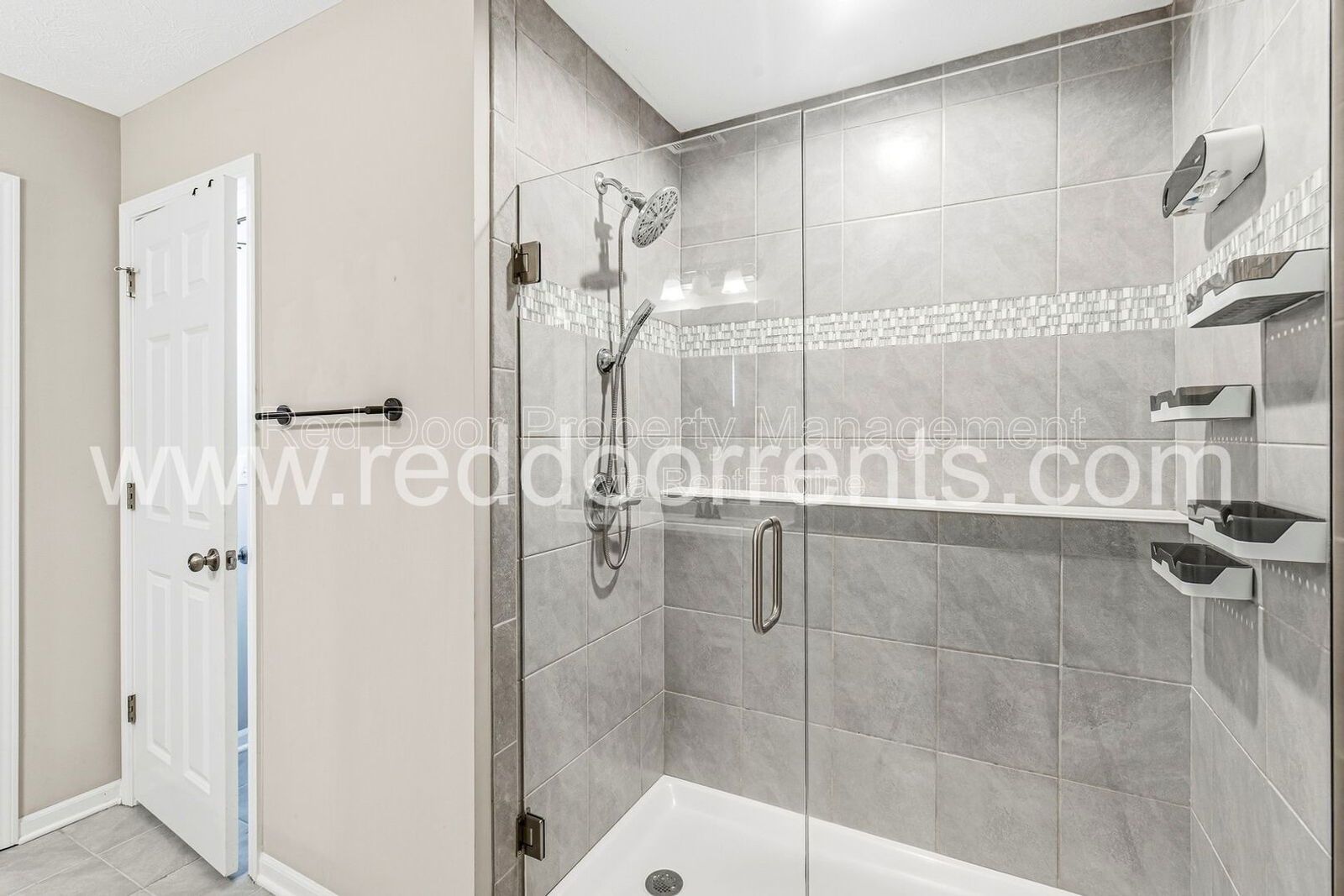 ✨ Two-Year Lease Advantage ✨ Stunning 5‑Bedroom Family Home in Vibrant Brownsburg Community property image