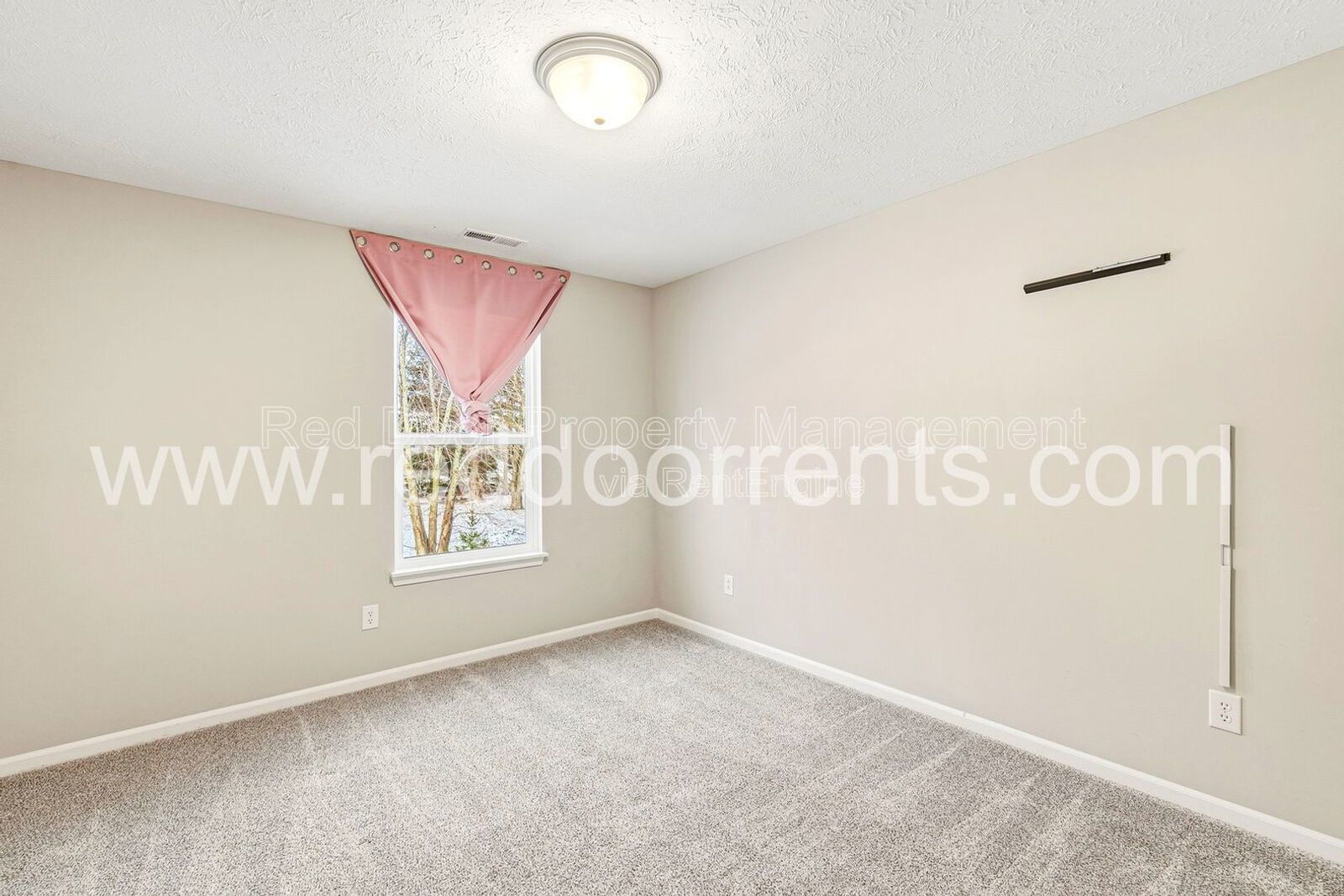 ✨ Two-Year Lease Advantage ✨ Stunning 5‑Bedroom Family Home in Vibrant Brownsburg Community property image