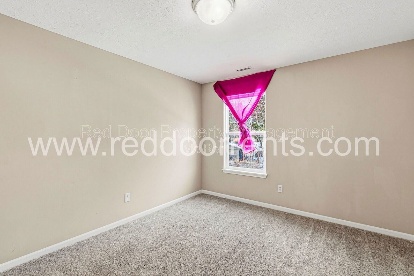 ✨ Two-Year Lease Advantage ✨ Stunning 5‑Bedroom Family Home in Vibrant Brownsburg Community property image