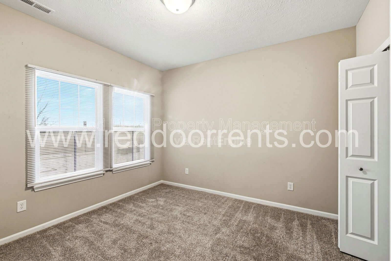 ✨ Two-Year Lease Advantage ✨ Stunning 5‑Bedroom Family Home in Vibrant Brownsburg Community property image