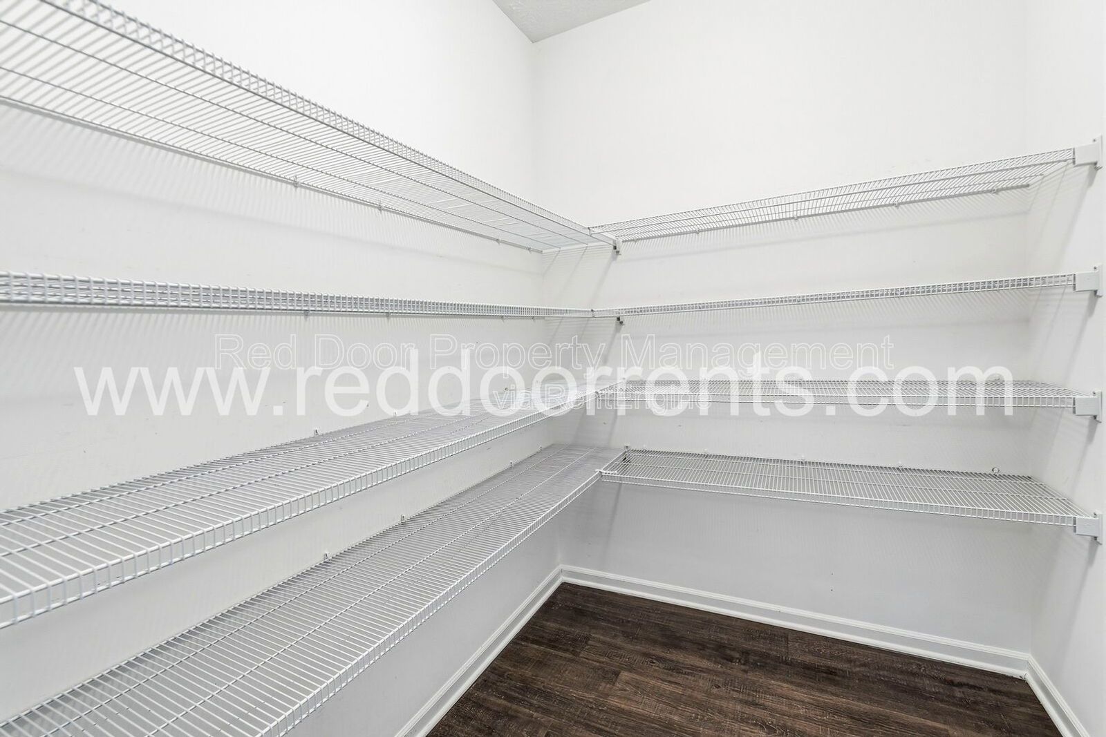 ✨ Two-Year Lease Advantage ✨ Stunning 5‑Bedroom Family Home in Vibrant Brownsburg Community property image