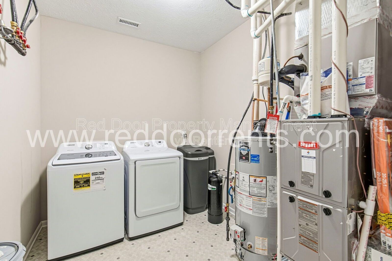 ✨ Two-Year Lease Advantage ✨ Stunning 5‑Bedroom Family Home in Vibrant Brownsburg Community property image