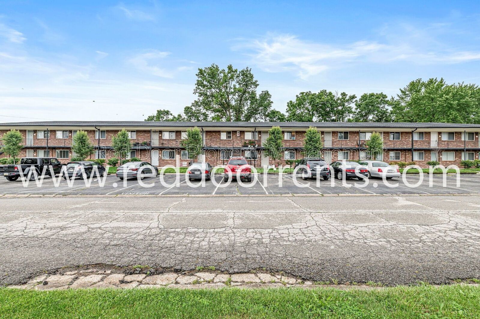 MOVE IN SPECIAL: HALF OFF THE FIRST MONTH’S RENT!! property image