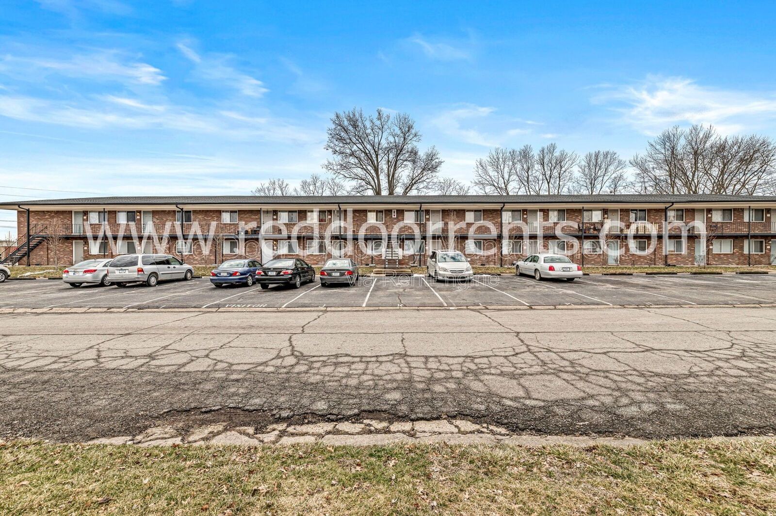 MOVE IN SPECIAL: HALF OFF THE FIRST MONTH’S RENT!! property image