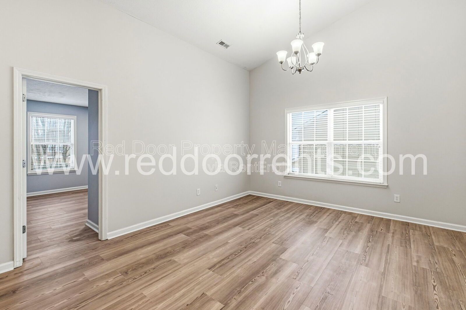 ✨ MOVE-IN SPECIAL: HALF OFF THE FIRST MONTH’S RENT!! ✨ property image