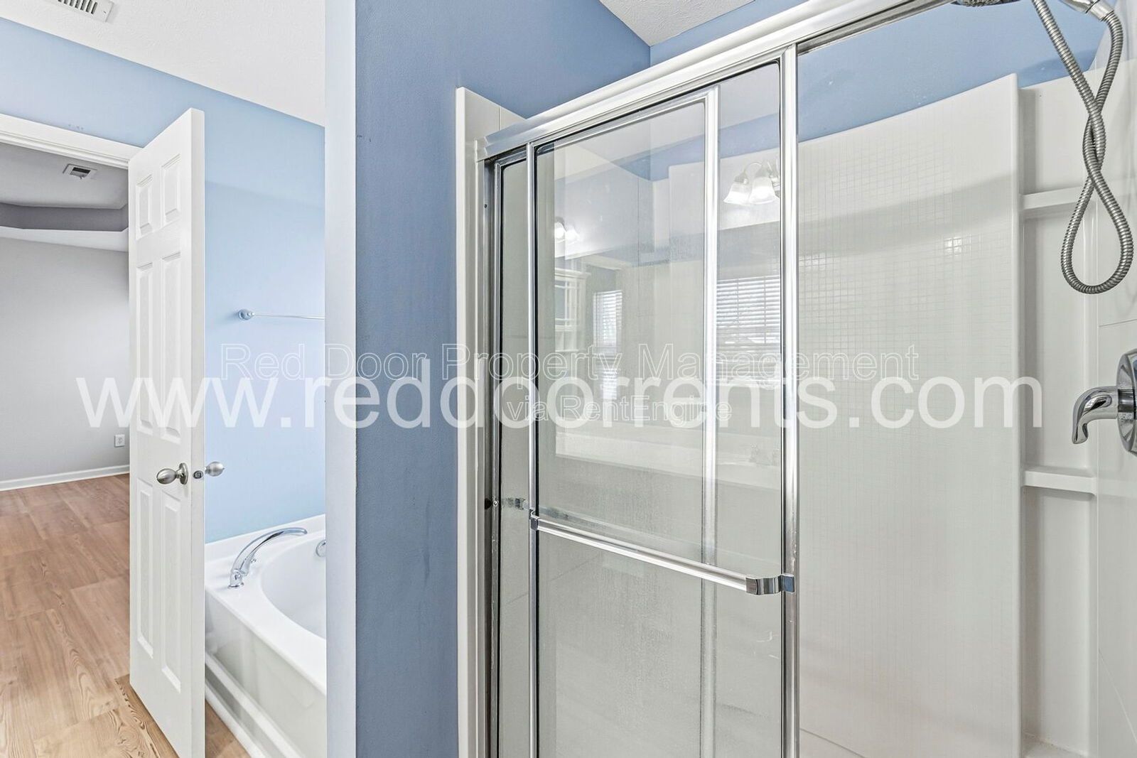 ✨ MOVE-IN SPECIAL: HALF OFF THE FIRST MONTH’S RENT!! ✨ property image