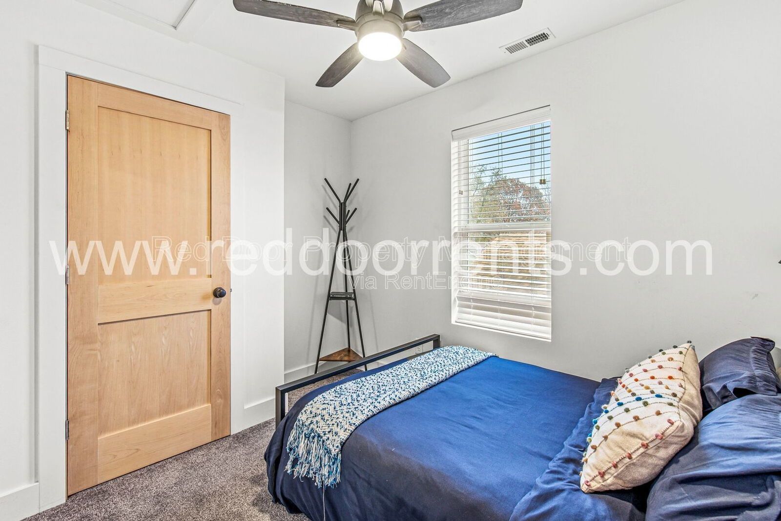 Fully Furnished 3BR/2BA Home in Indianapolis – Modern Comfort! property image