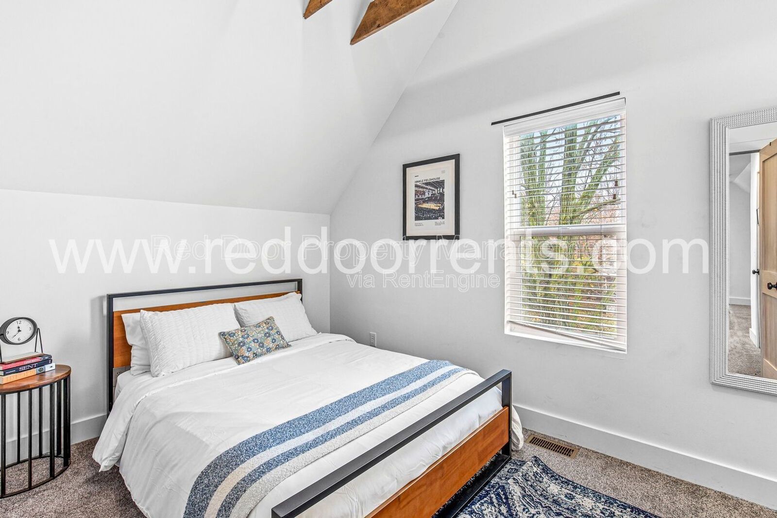 Fully Furnished 3BR/2BA Home in Indianapolis – Modern Comfort! property image