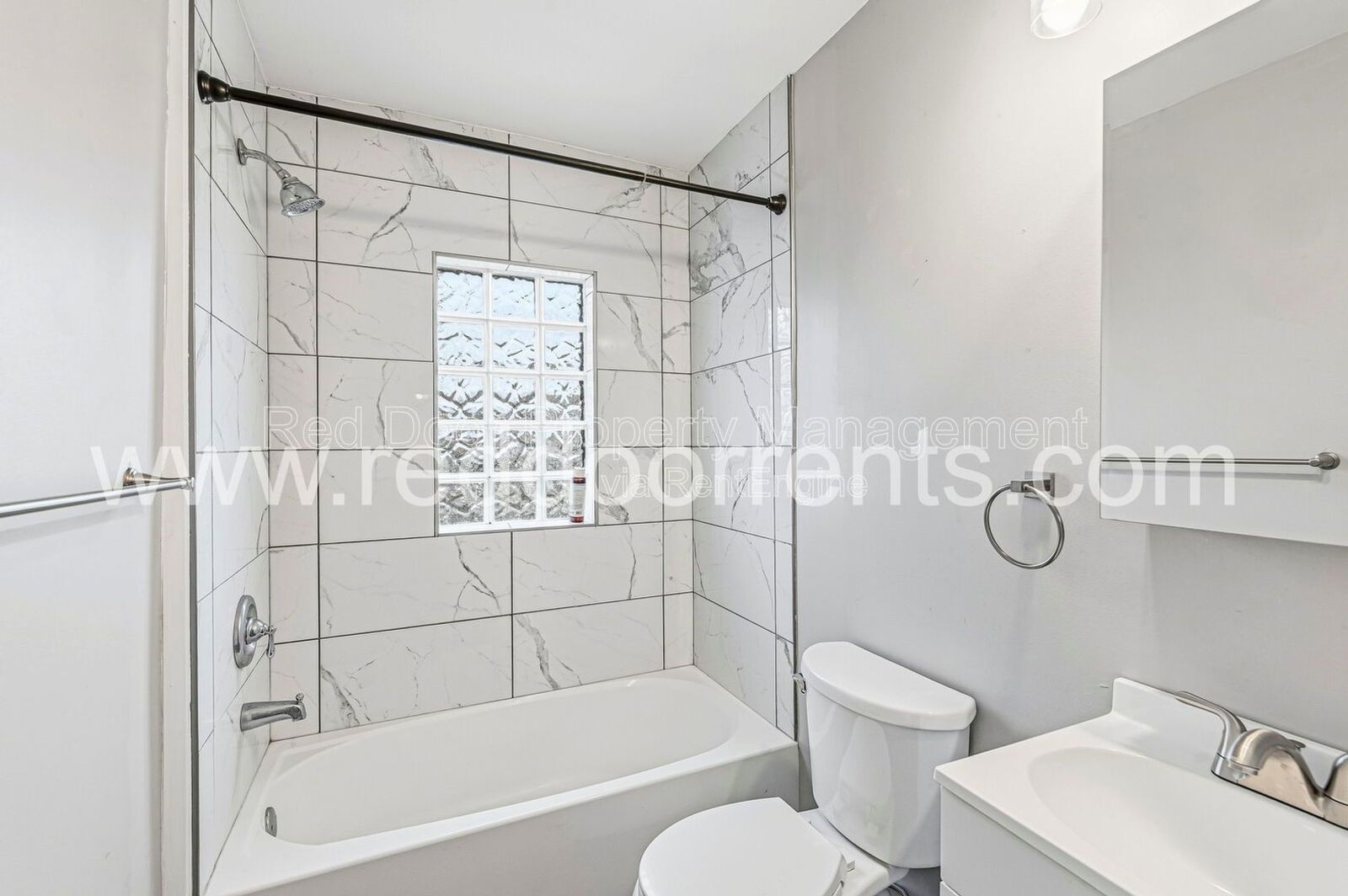 Spacious and Convenient 3‑Bedroom Home in Indianapolis property image