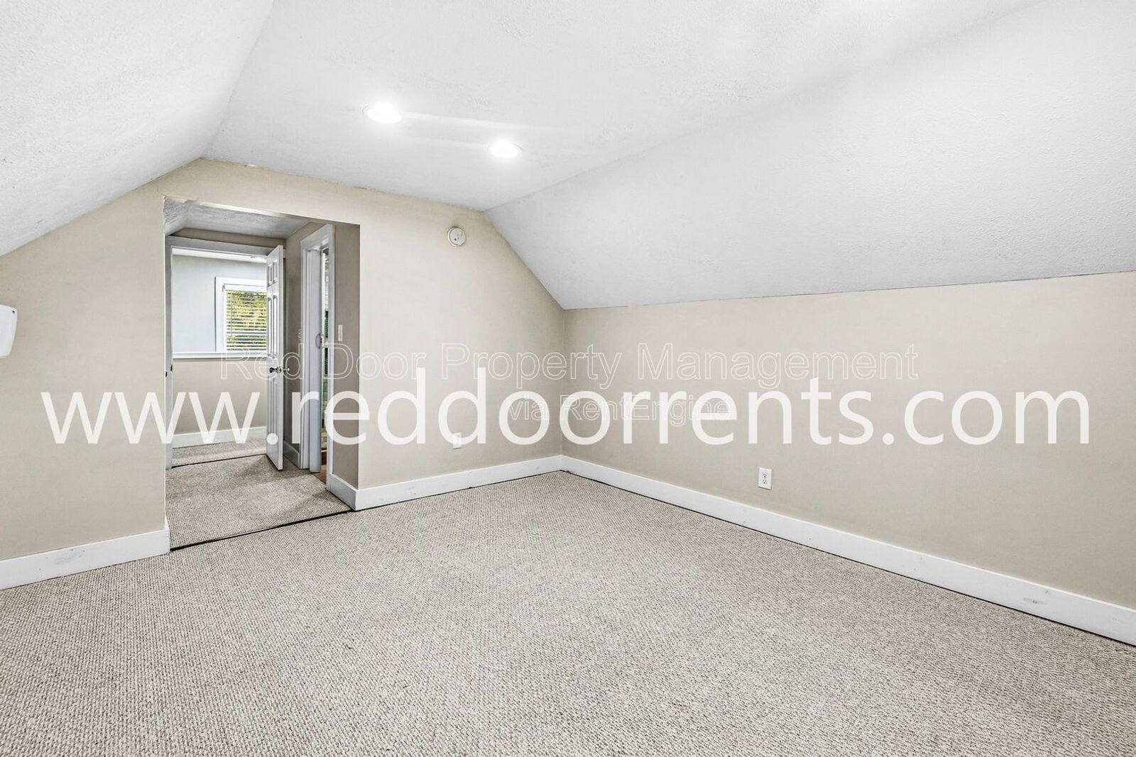 ✨ MOVE-IN SPECIAL: HALF OFF THE FIRST MONTH’S RENT!! ✨ property image