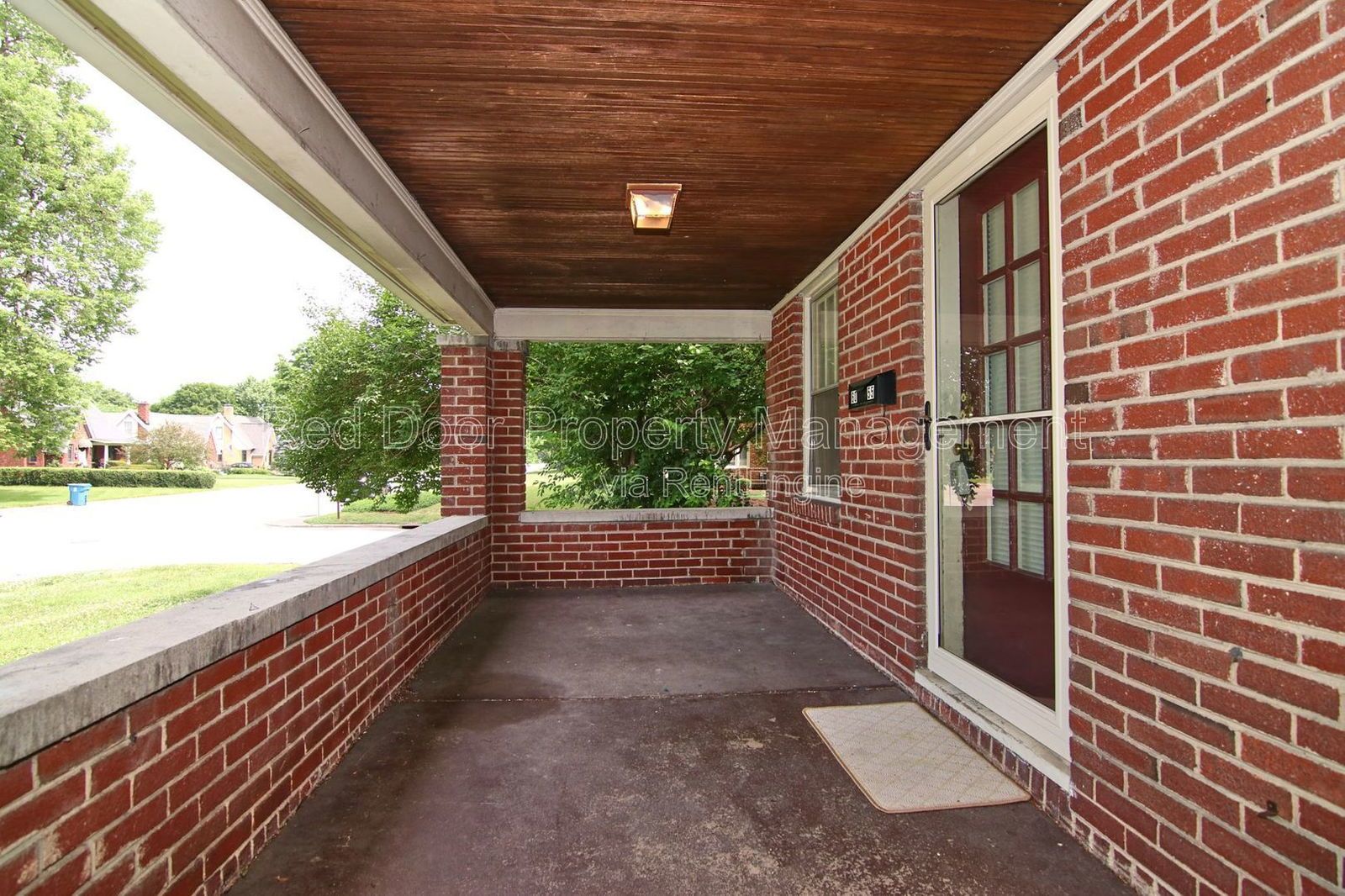 Coming Soon! Spacious 3-Bed Duplex with Updated Kitchen & Hardwood Floors! property image