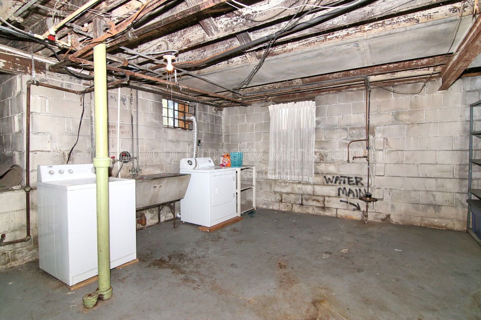 Coming Soon! Spacious 3-Bed Duplex with Updated Kitchen & Hardwood Floors! property image