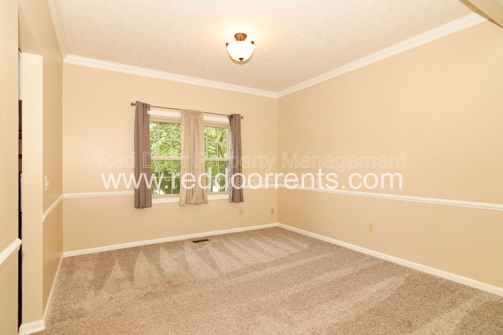 Coming Soon! A SINGLE-FAMILY HOME SITUATED DOWN THE STREET property image