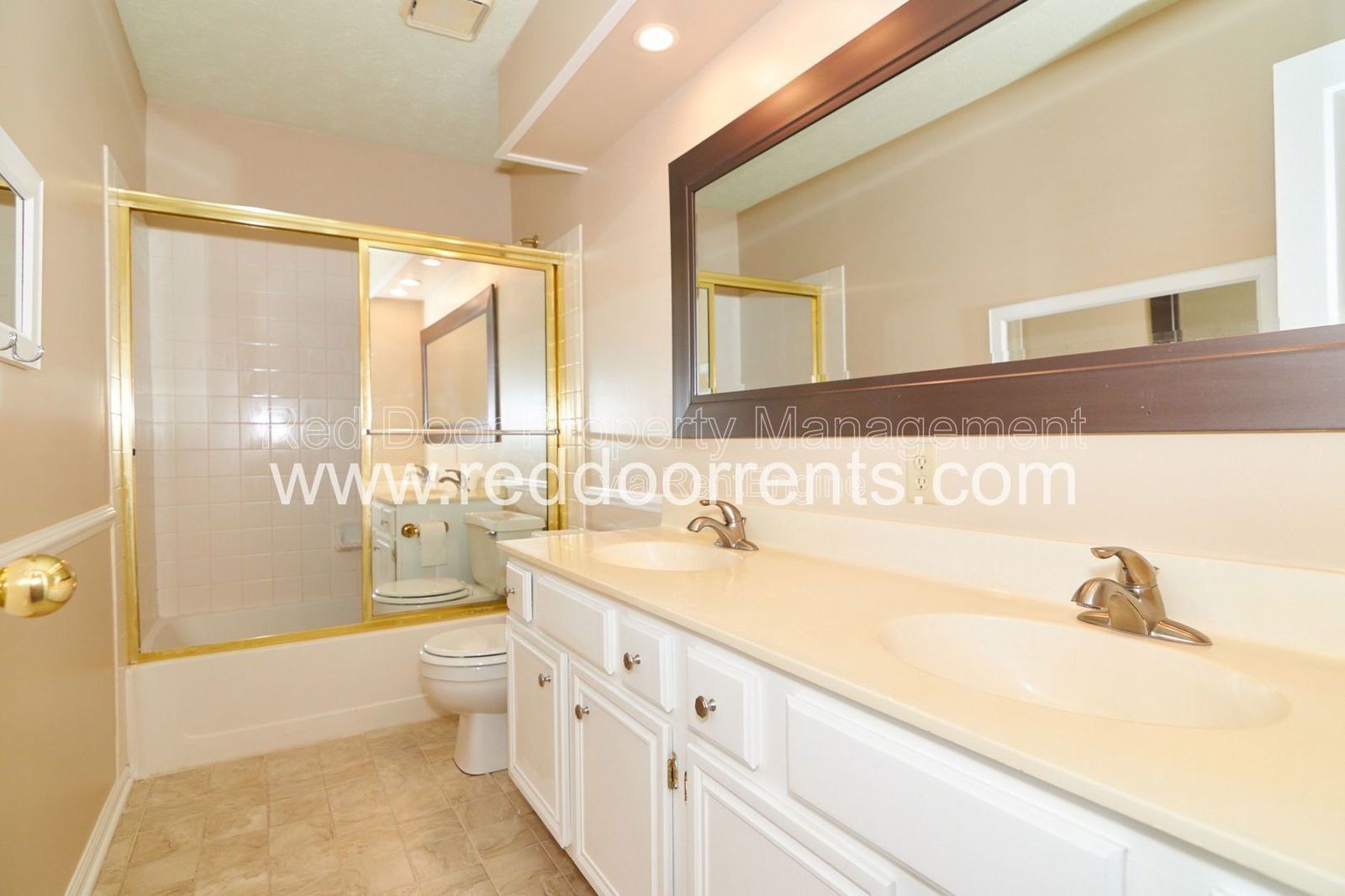 Coming Soon! A SINGLE-FAMILY HOME SITUATED DOWN THE STREET property image