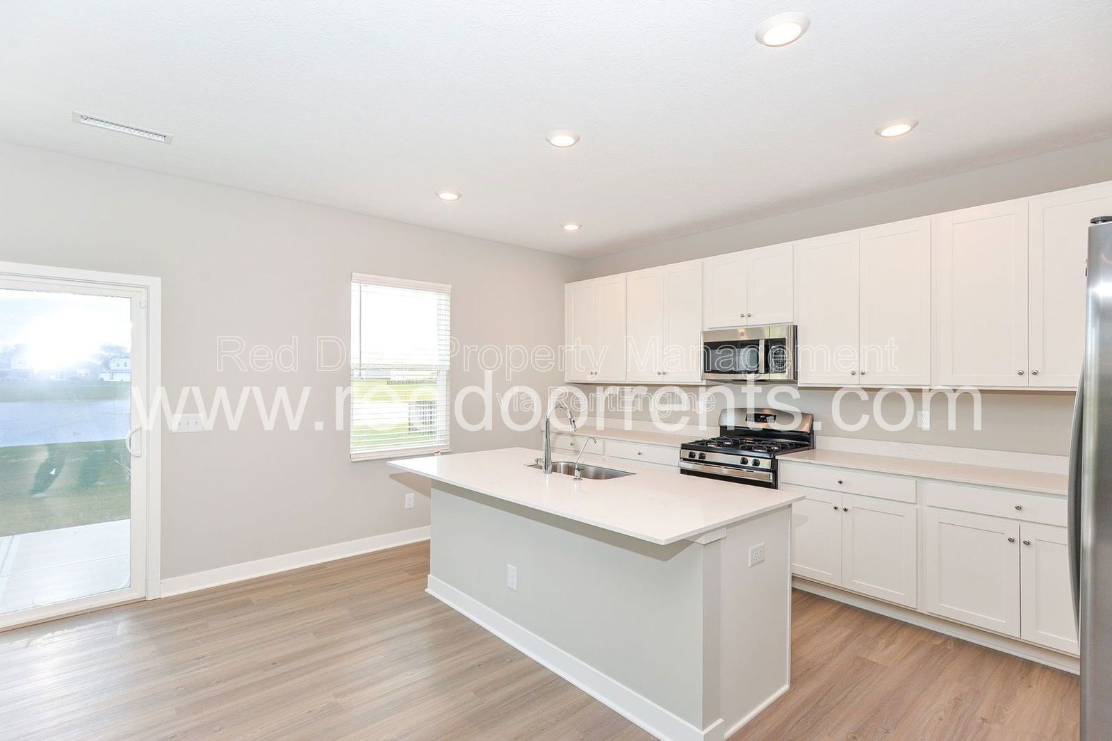 Coming Soon! Newly constructed 4- bedroom in Parkstay Lane! property image