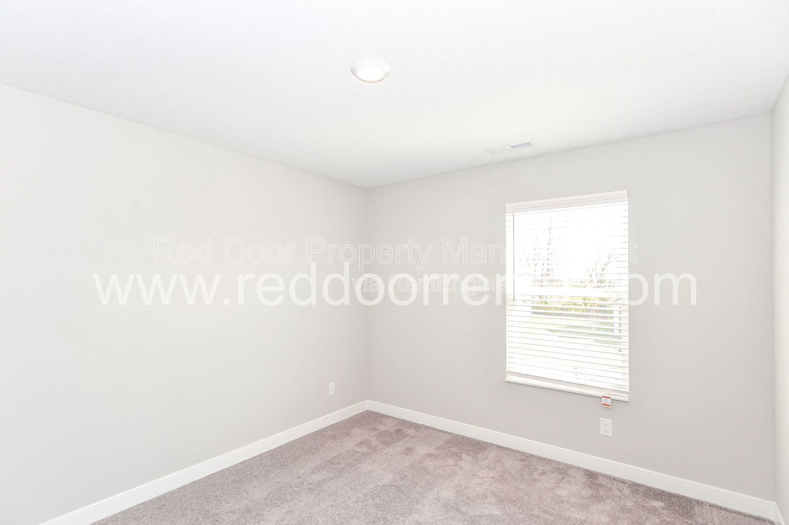 Coming Soon! Newly constructed 4- bedroom in Parkstay Lane! property image