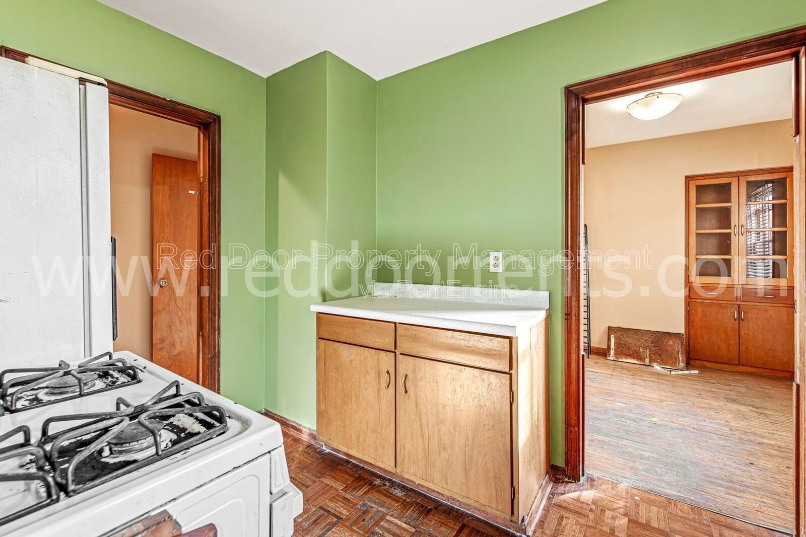 Charming 3-Bed Home with Separate Carriage Units in Indianapolis property image