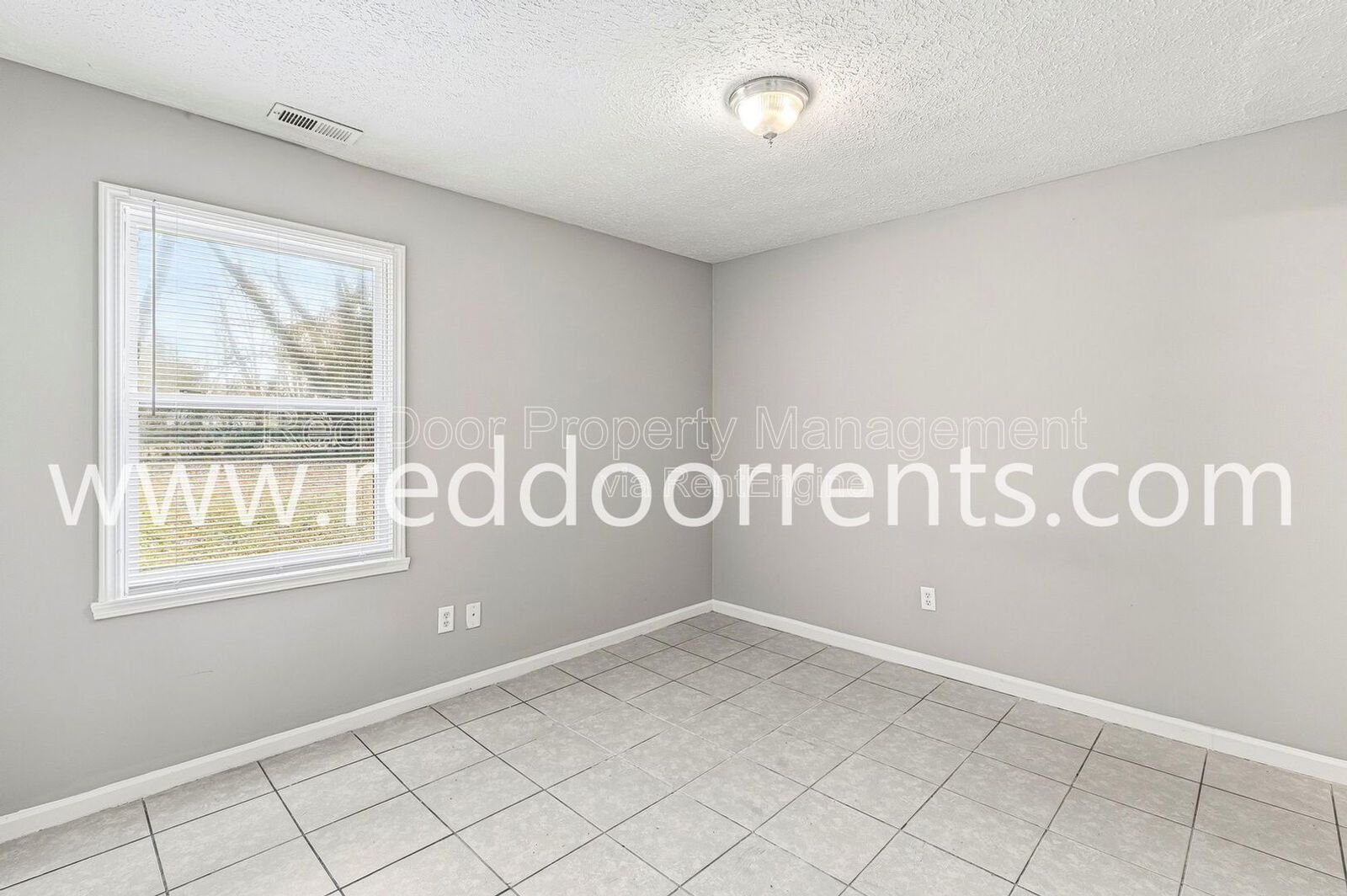 Charming 3-Bedroom Ranch in Plainfield property image