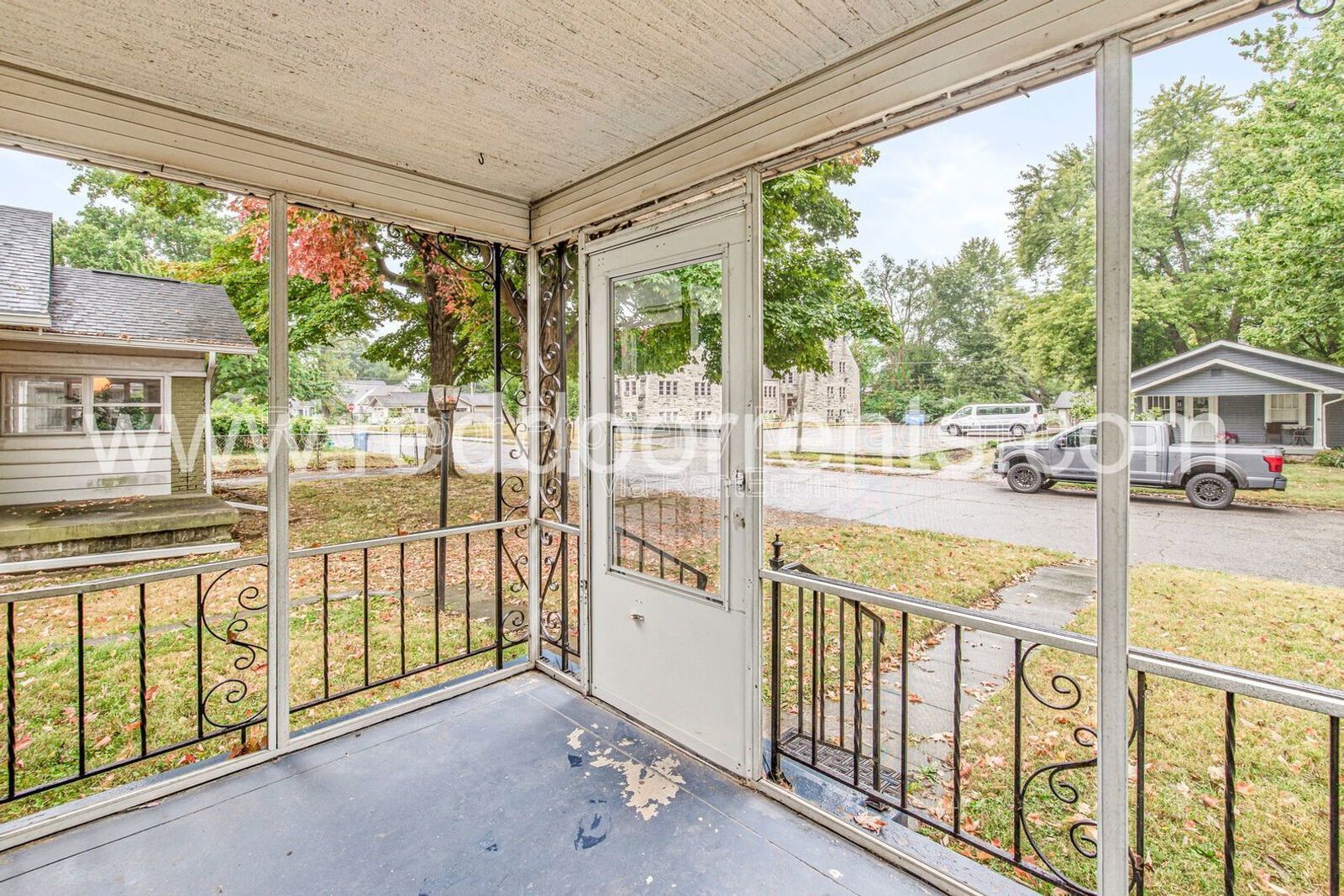 Cozy 2-Bed Bungalow Near Broad Ripple & Fall Creek! property image