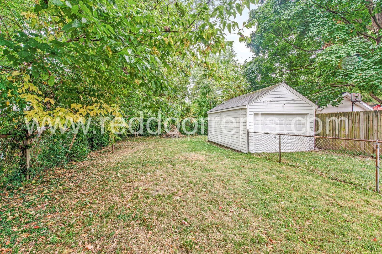 Cozy 2-Bed Bungalow Near Broad Ripple & Fall Creek! property image