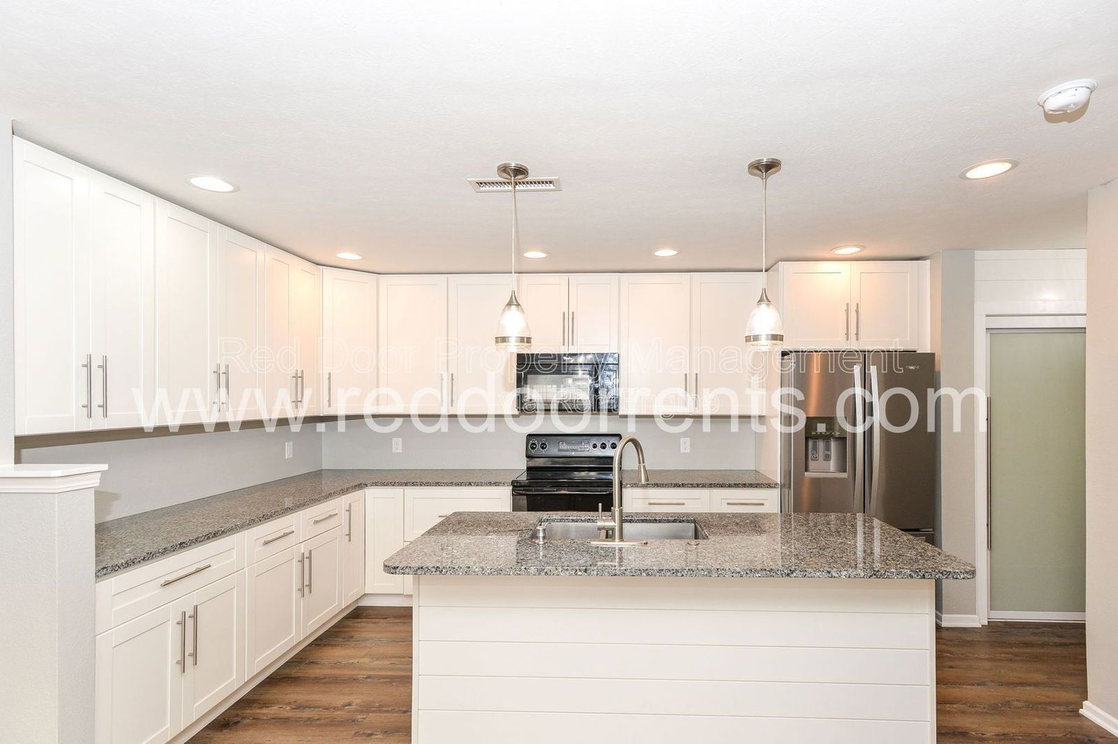 Coming Soon! - Charm and Convenience: Your Ideal Home in Noblesville! property image