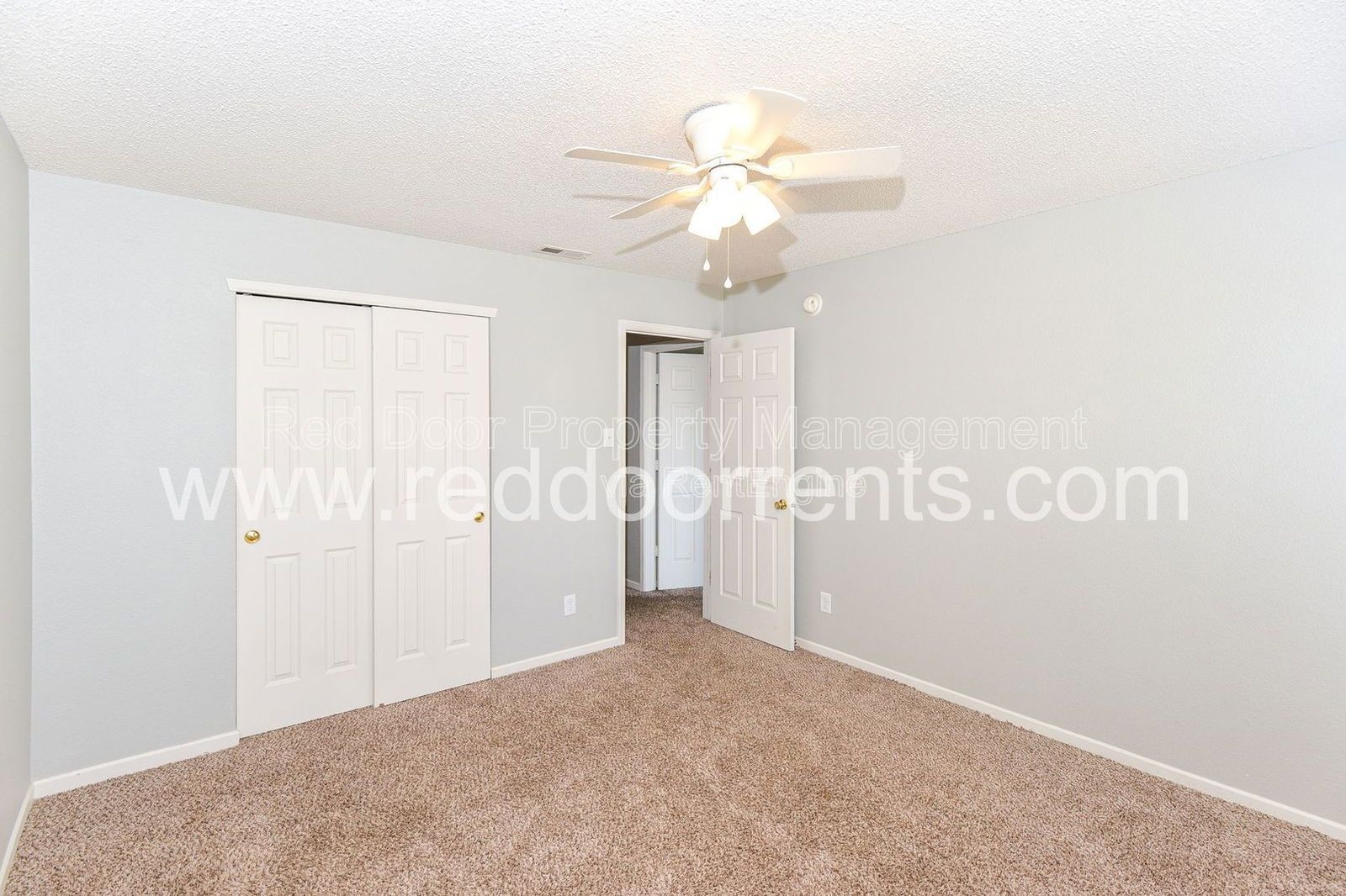 Coming Soon! - Charm and Convenience: Your Ideal Home in Noblesville! property image