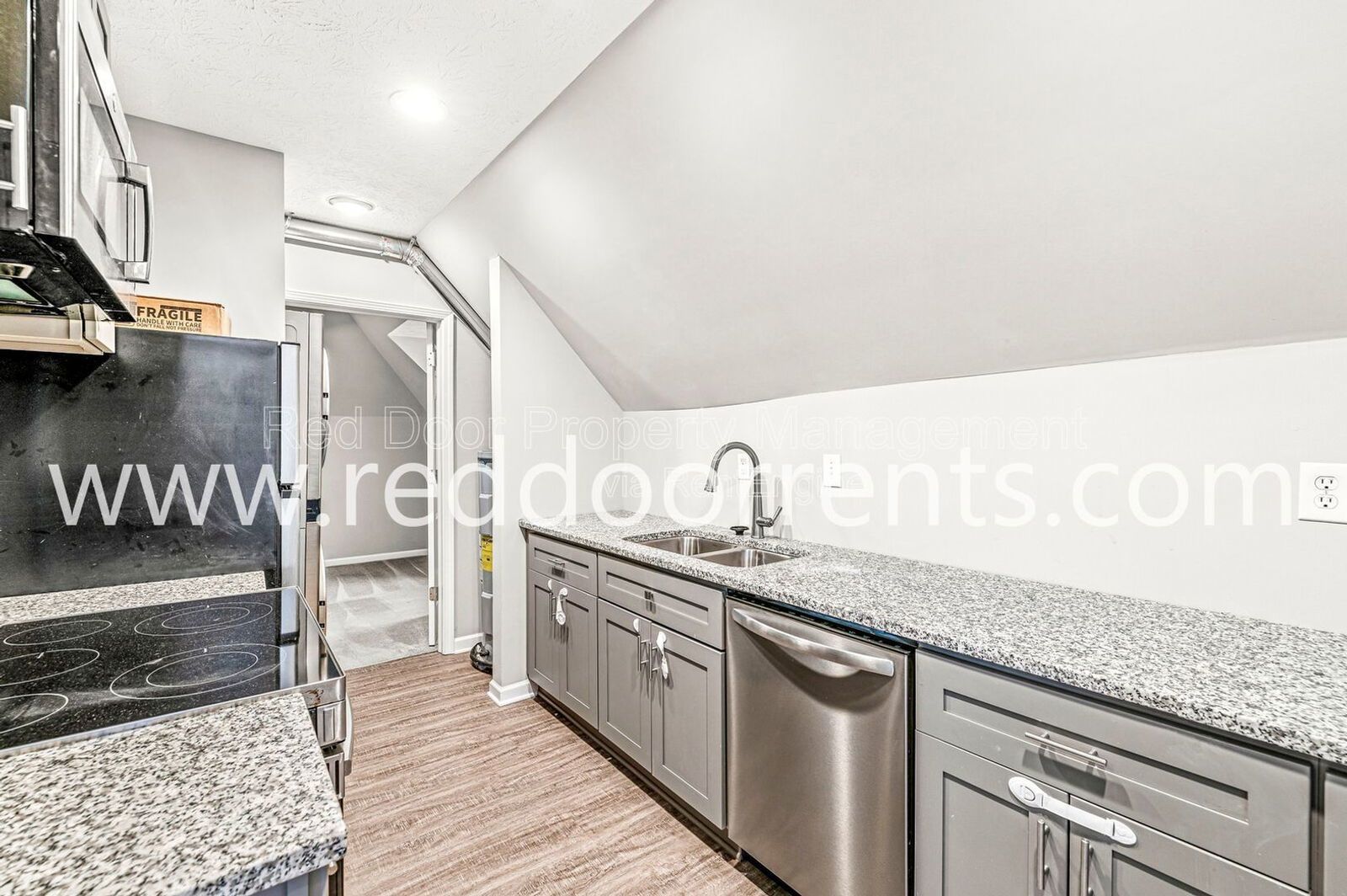 ✨Now Accepting Section 8!! ✨ Triplex Near Downtown Indianapolis property image