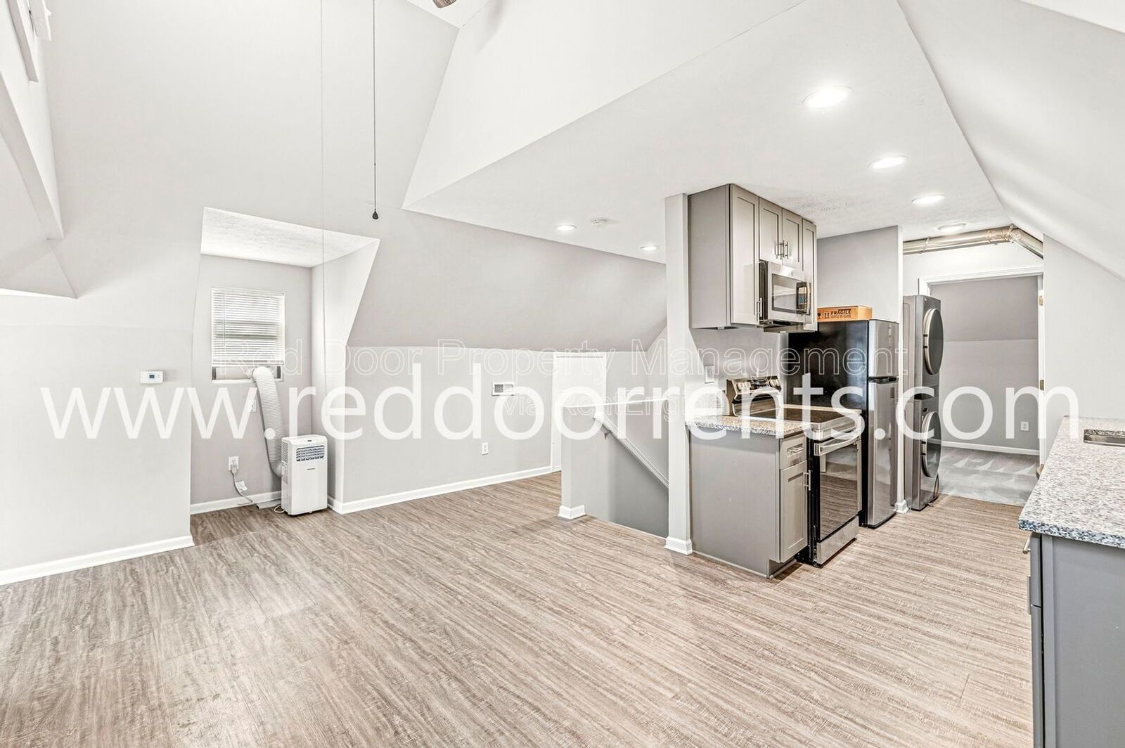 ✨Now Accepting Section 8!! ✨ Triplex Near Downtown Indianapolis property image