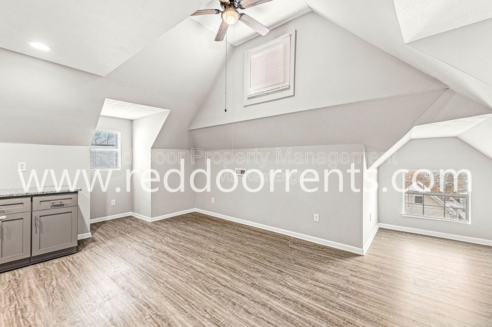 ✨Now Accepting Section 8!! ✨ Triplex Near Downtown Indianapolis property image