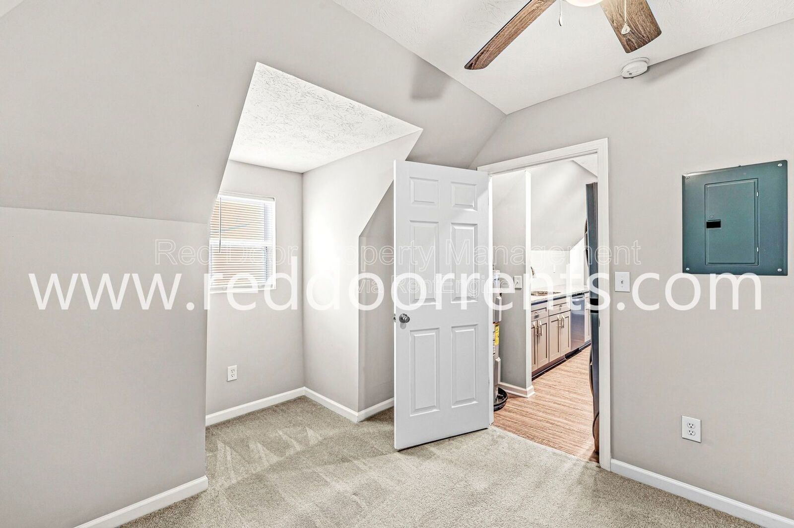 ✨Now Accepting Section 8!! ✨ Triplex Near Downtown Indianapolis property image