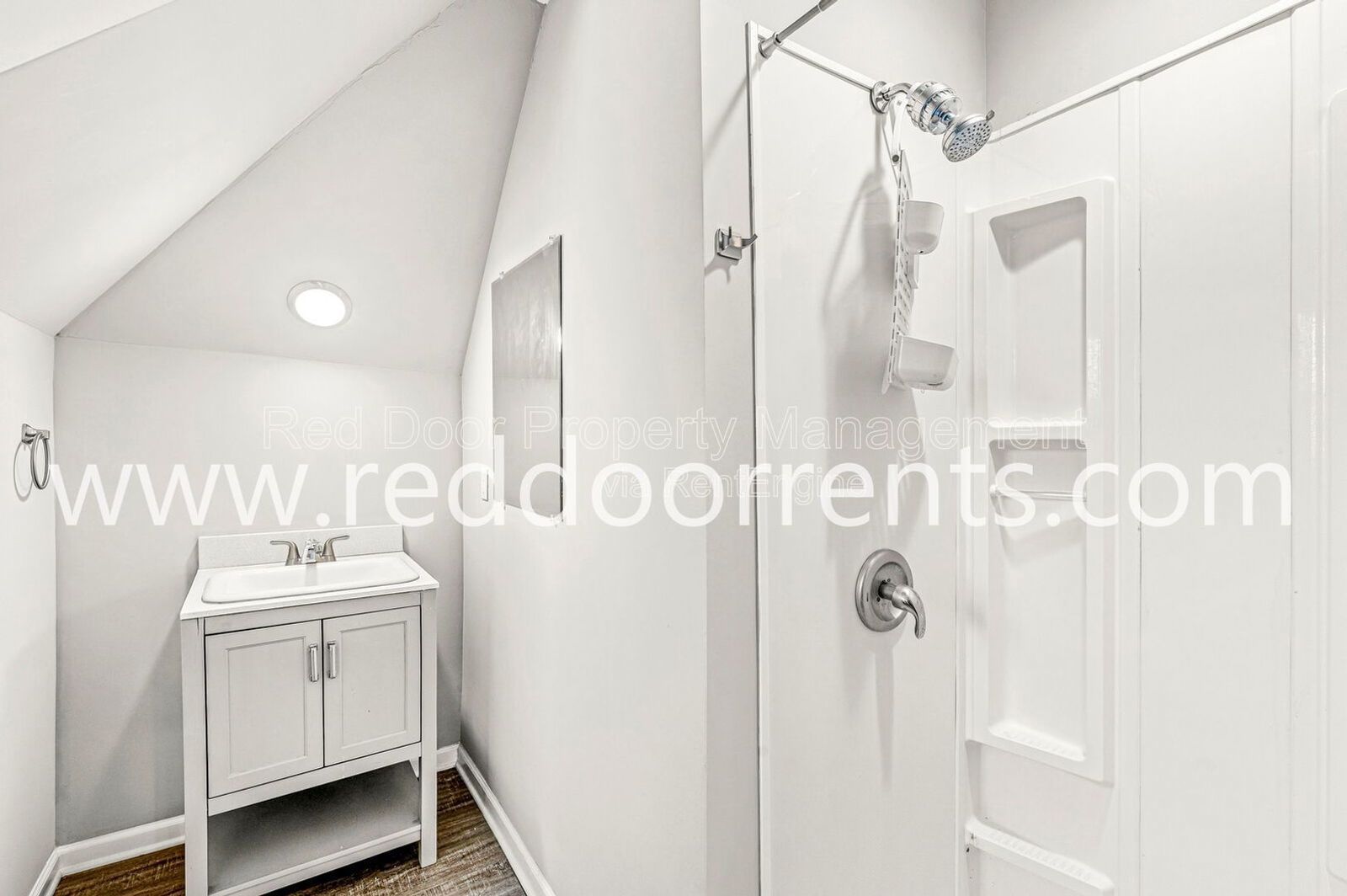 ✨Now Accepting Section 8!! ✨ Triplex Near Downtown Indianapolis property image