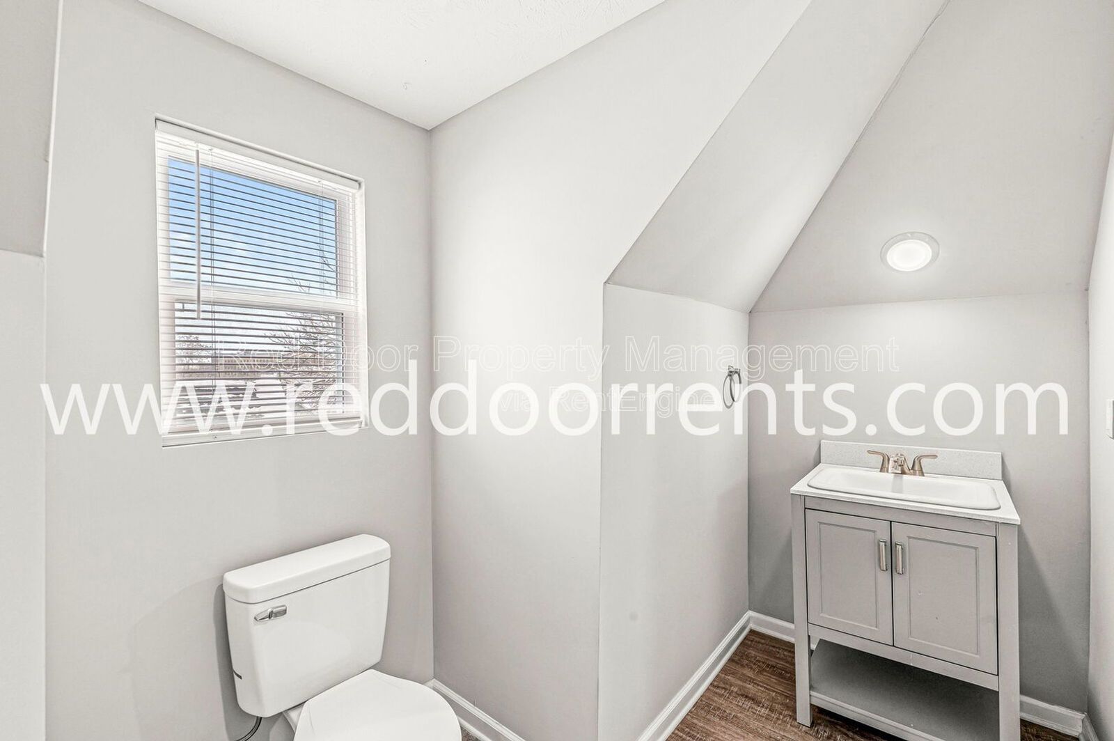 ✨Now Accepting Section 8!! ✨ Triplex Near Downtown Indianapolis property image