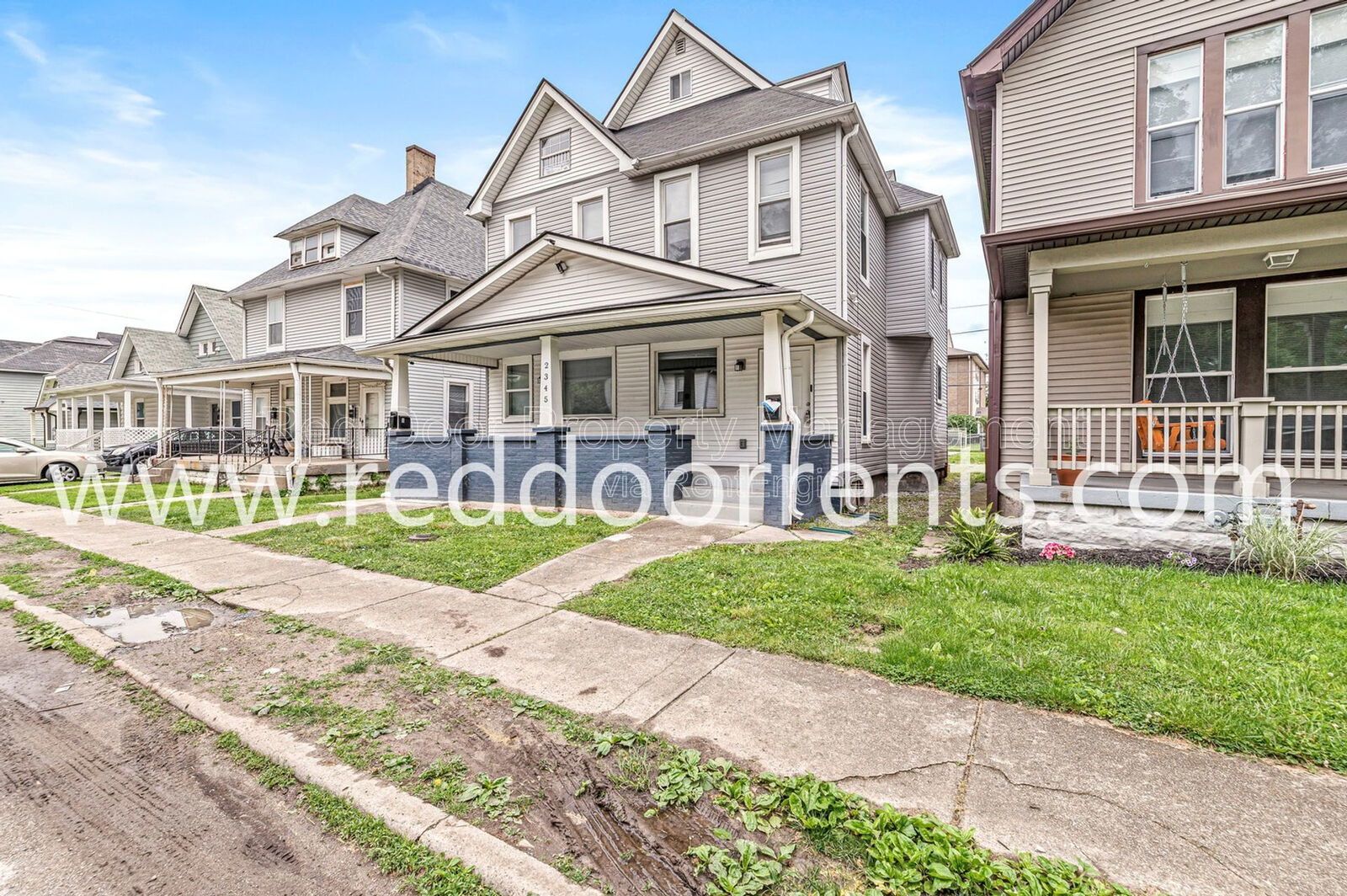 ✨Now Accepting Section 8!! ✨ Triplex Near Downtown Indianapolis property image