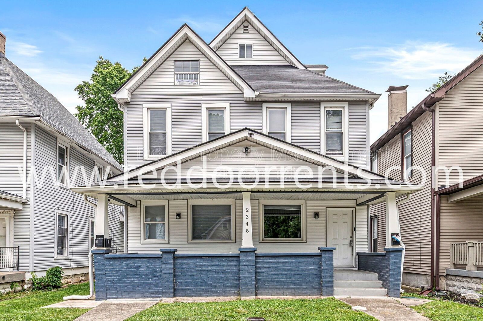 ✨Now Accepting Section 8!! ✨ Triplex Near Downtown Indianapolis property image