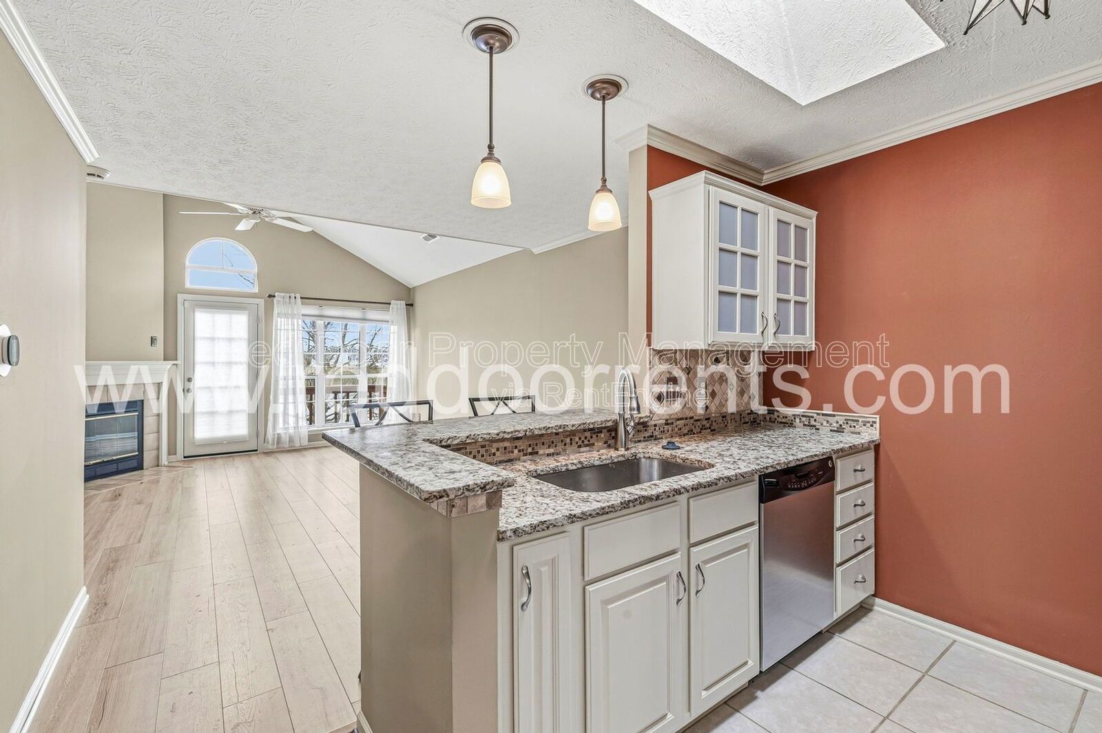 Stylish Waterfront Living Near Keystone at the Crossing property image