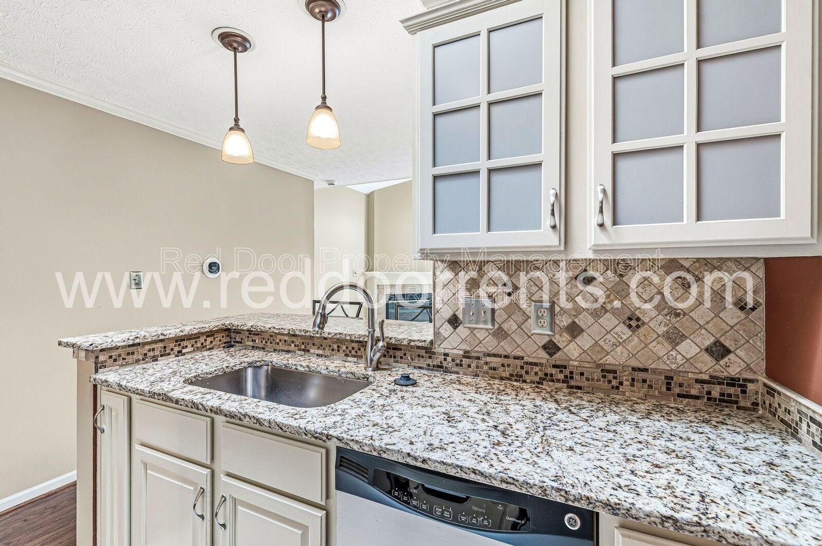 Stylish Waterfront Living Near Keystone at the Crossing property image