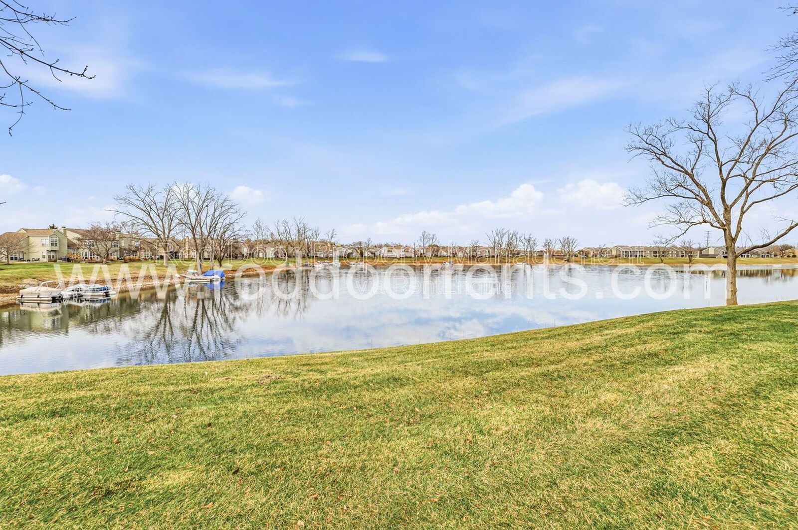 Stylish Waterfront Living Near Keystone at the Crossing property image