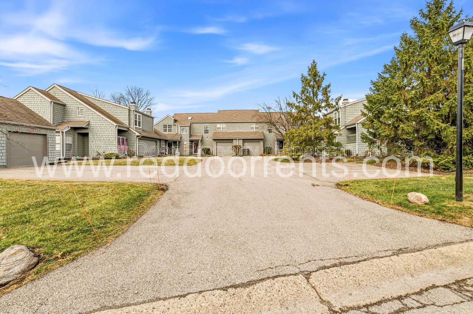 Stylish Waterfront Living Near Keystone at the Crossing property image