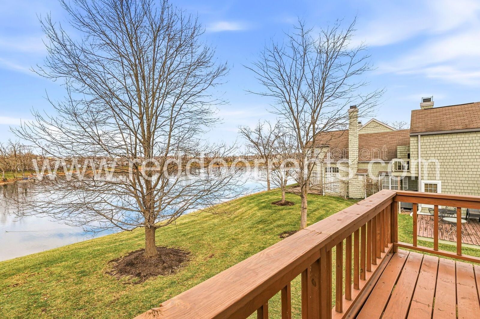 Stylish Waterfront Living Near Keystone at the Crossing property image
