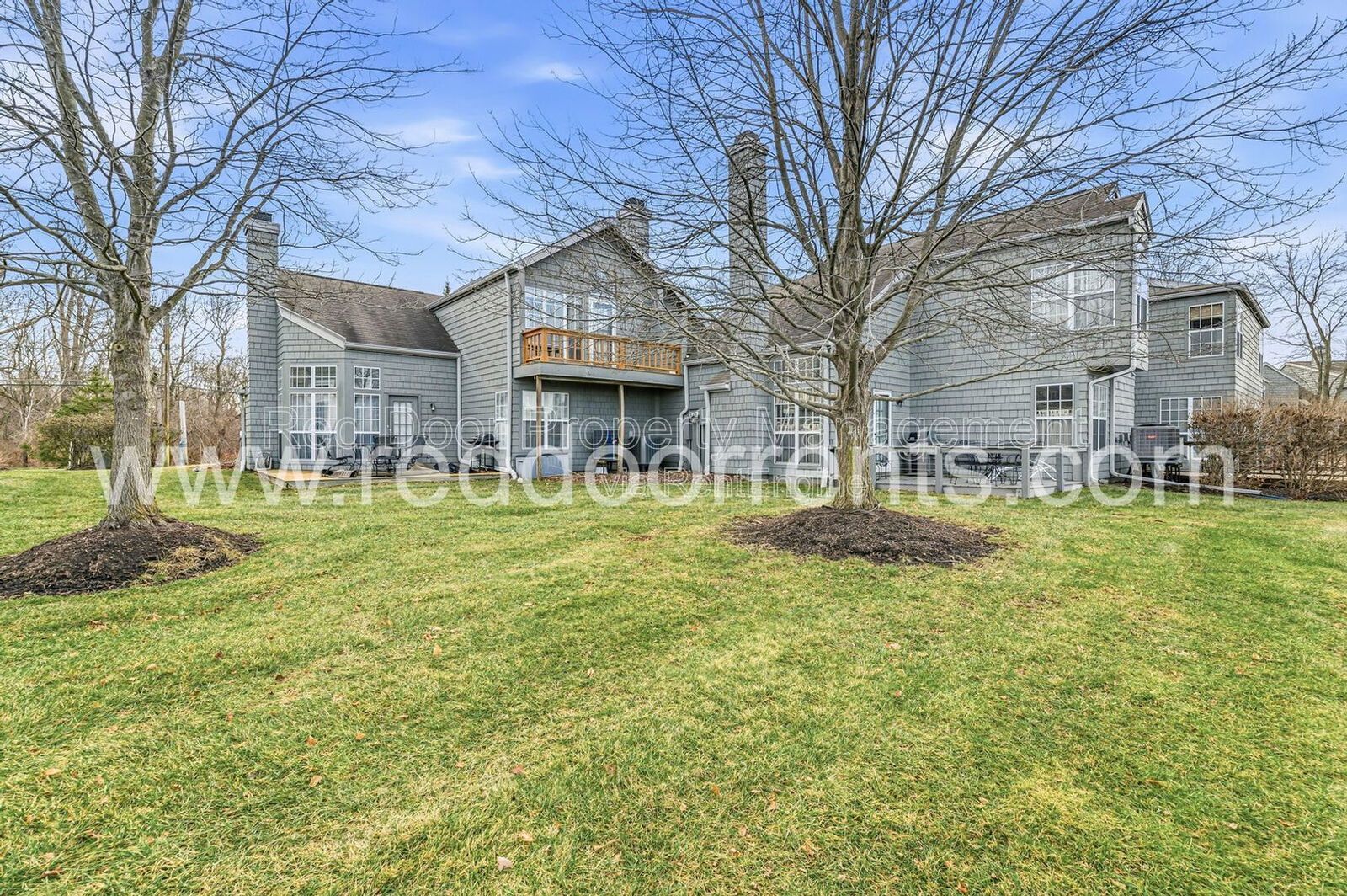 Stylish Waterfront Living Near Keystone at the Crossing property image