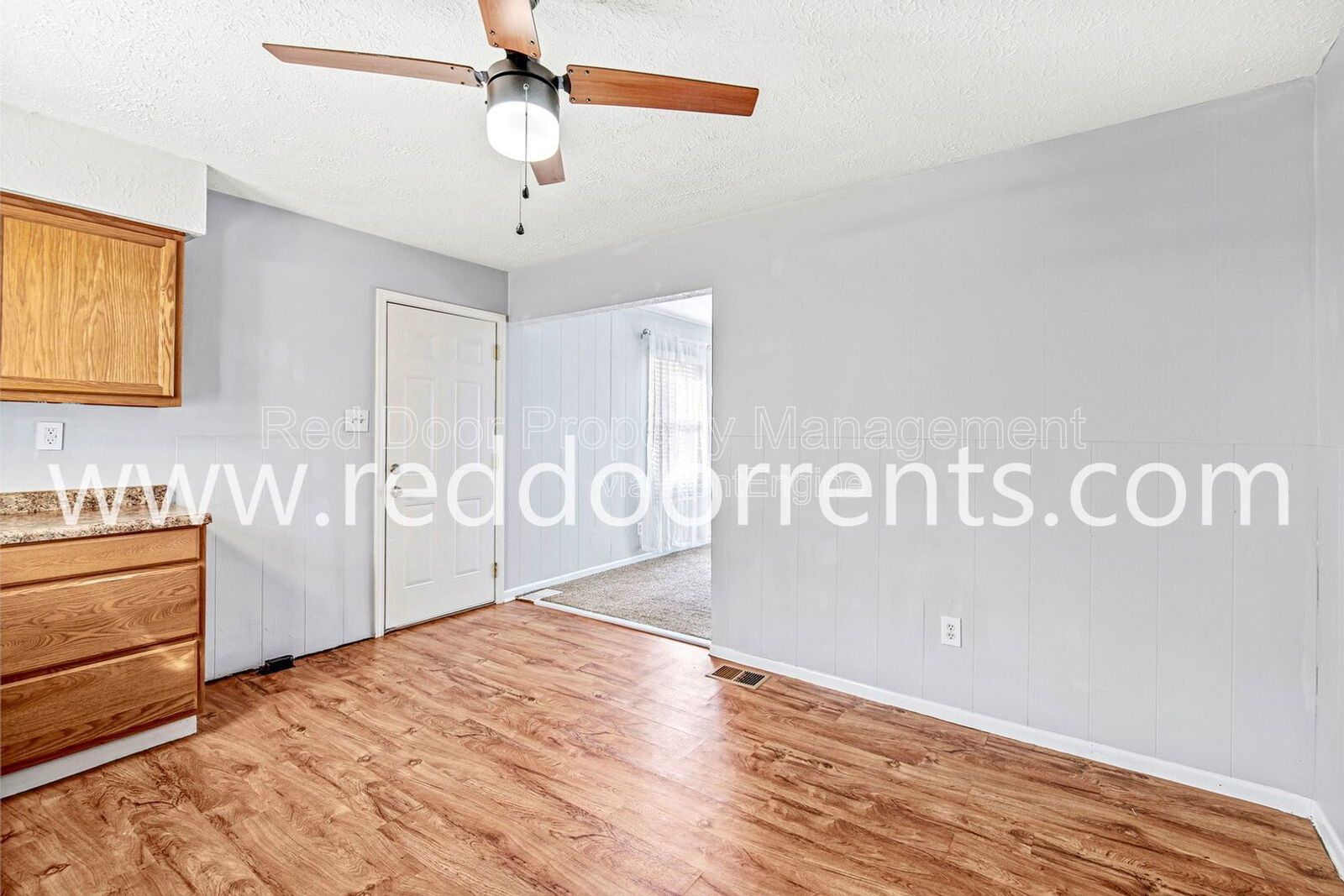 Check out this adorable and affordable 2 bedrooms/1 full bath home! property image