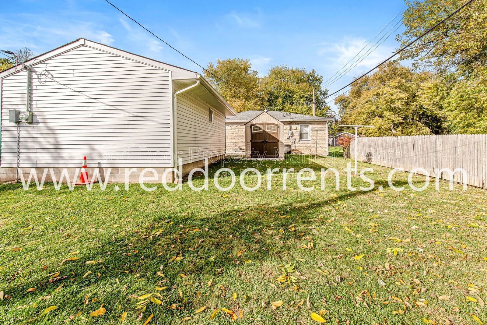 Check out this adorable and affordable 2 bedrooms/1 full bath home! property image