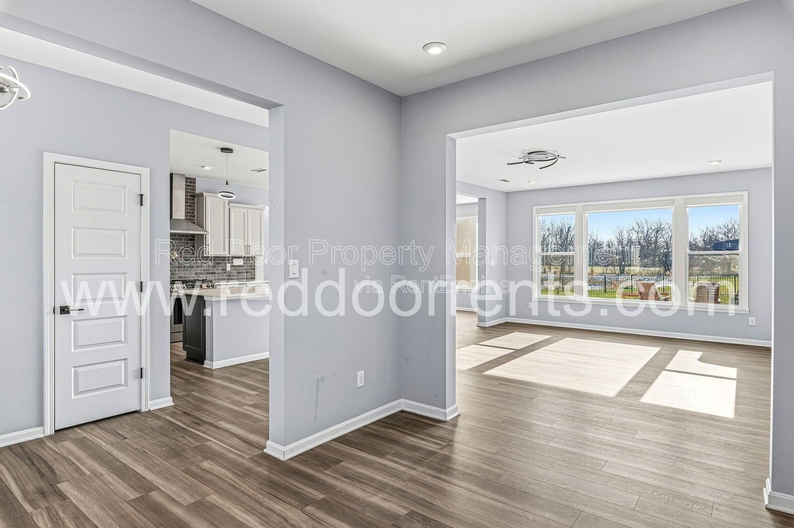 Spacious 5-Bedroom Home in Franklin Township – Modern Living in a Prime Location property image