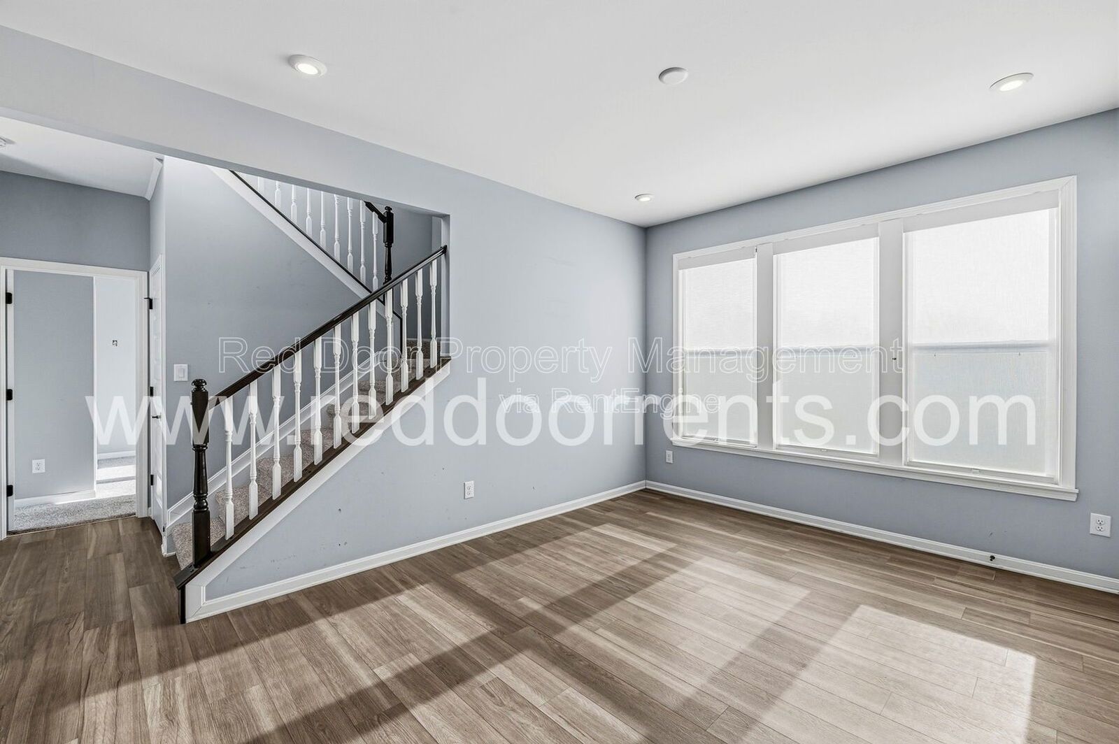 Spacious 5-Bedroom Home in Franklin Township – Modern Living in a Prime Location property image