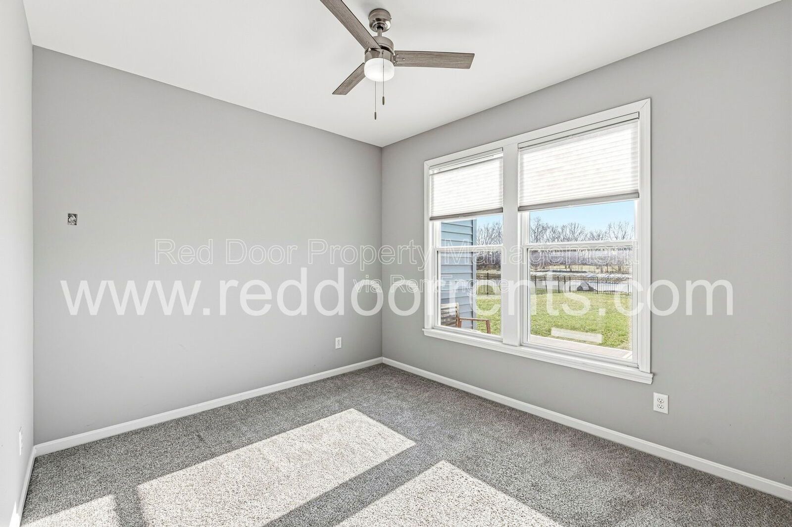 Spacious 5-Bedroom Home in Franklin Township – Modern Living in a Prime Location property image