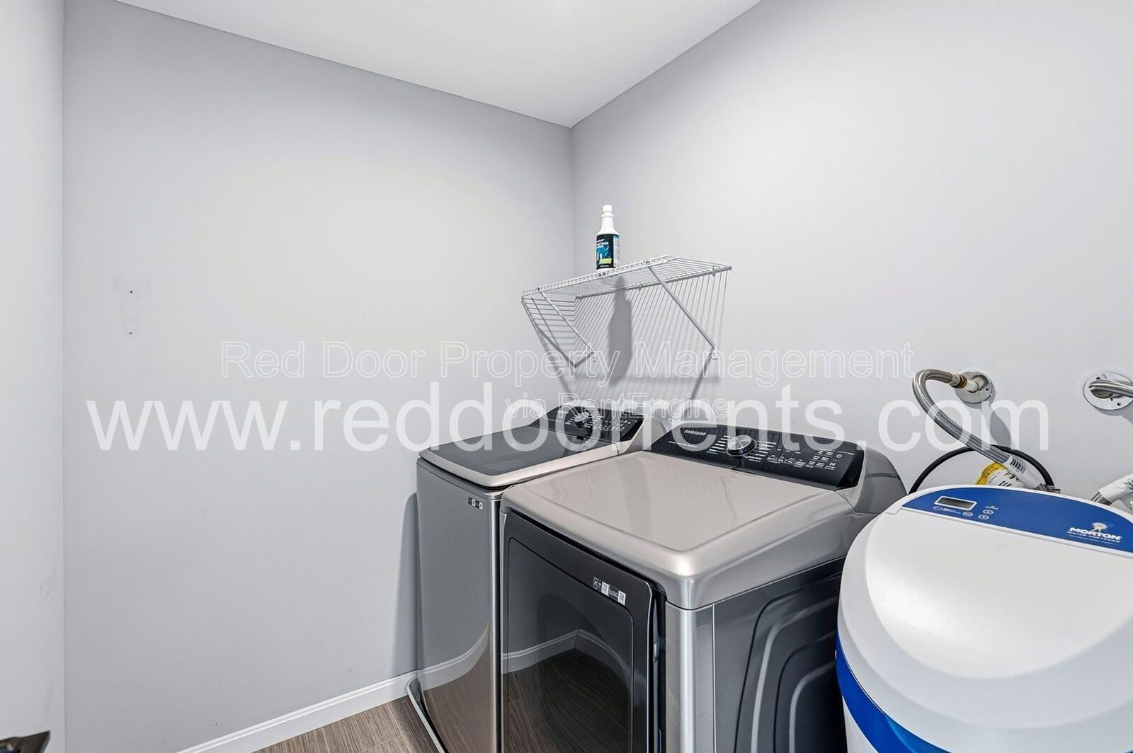 Spacious 5-Bedroom Home in Franklin Township – Modern Living in a Prime Location property image