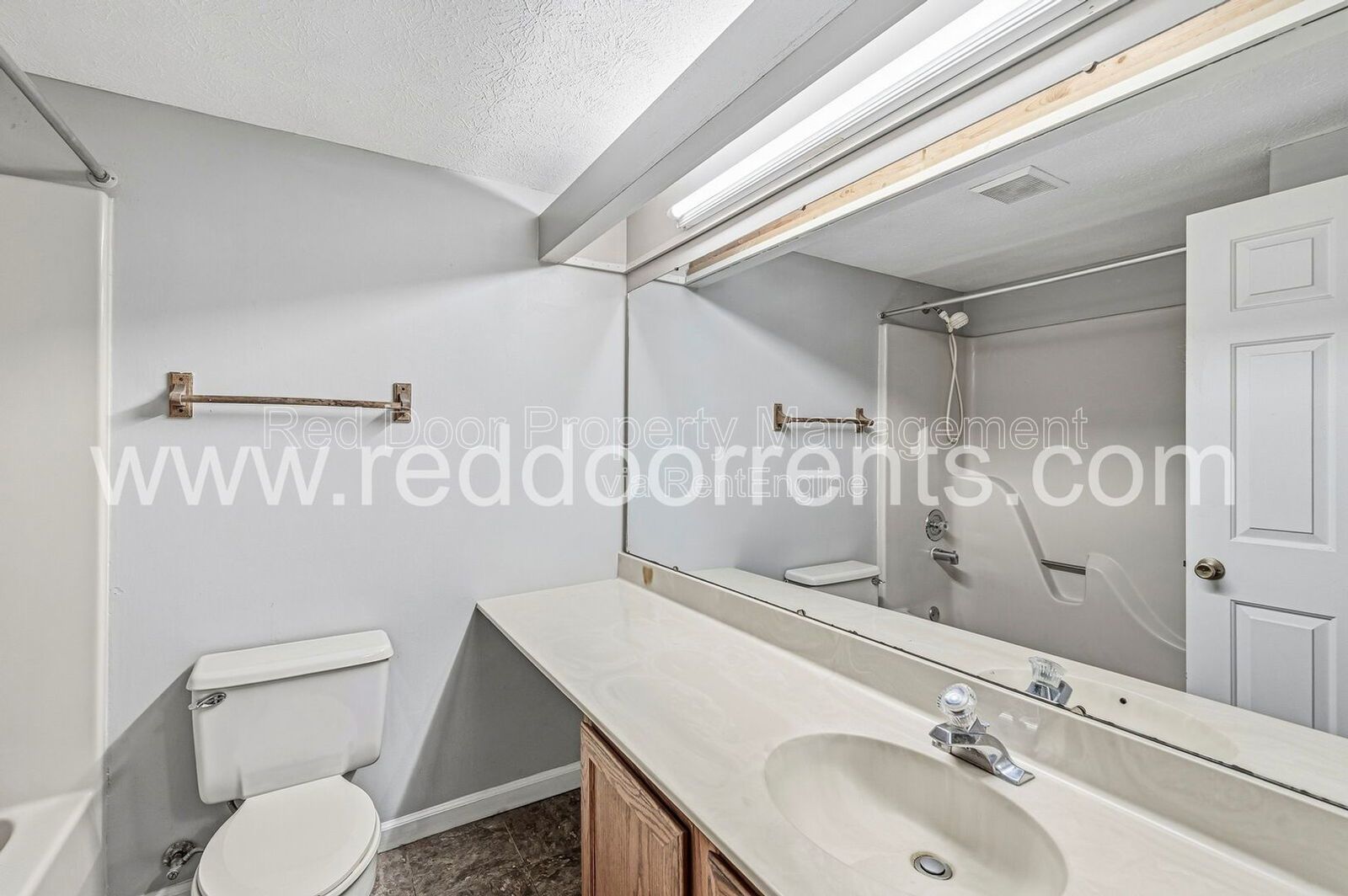 Coming Soon! - Bright 3-Bed Colonial in Desirable Indianapolis Neighborhood property image