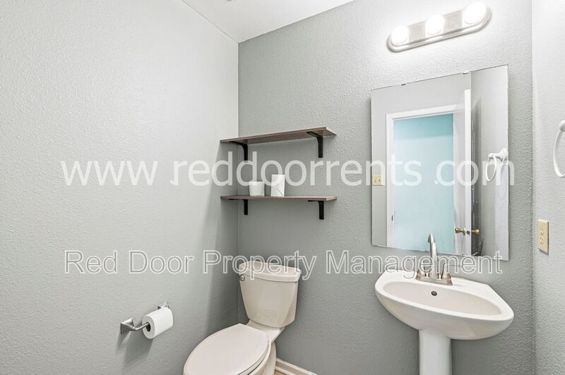 Coming Soon! Charm and Convenience- Your 3 Bedroom Haven in Noblesville! property image